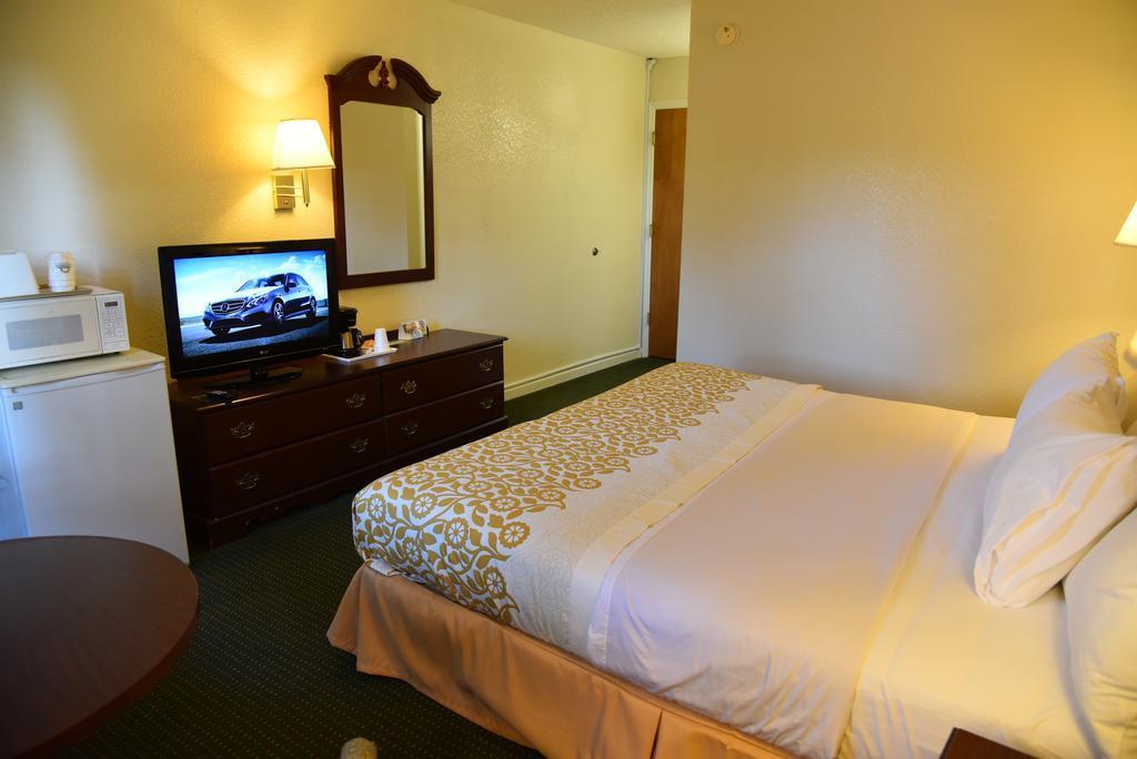 Econo Lodge Cherry Point Havelock Eksteriør billede
