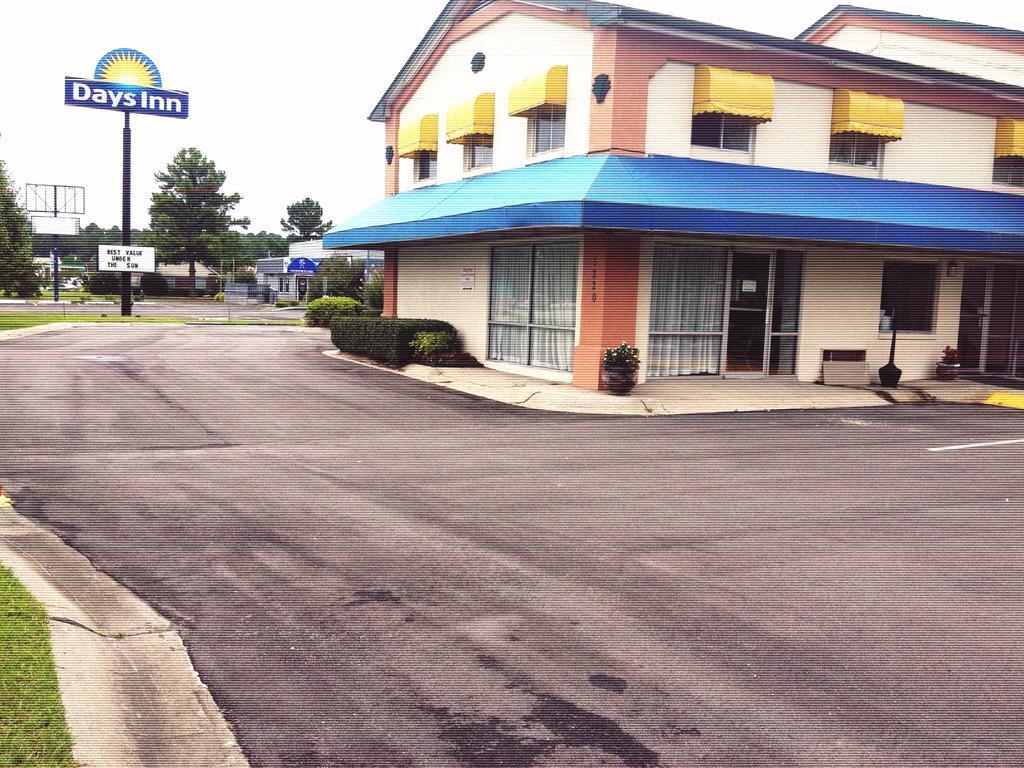 Econo Lodge Cherry Point Havelock Eksteriør billede