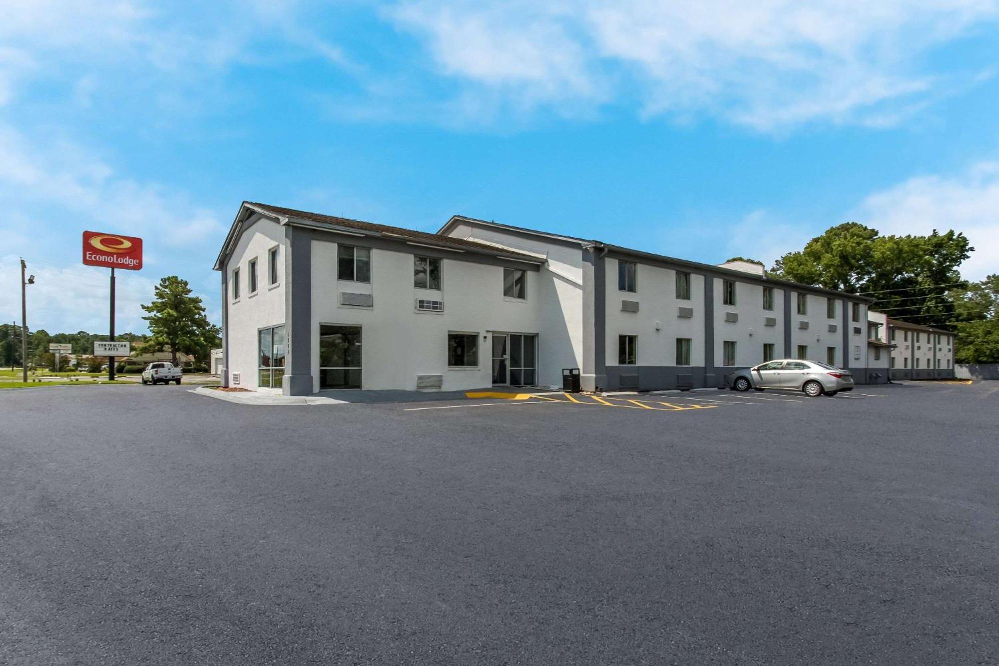 Econo Lodge Cherry Point Havelock Eksteriør billede