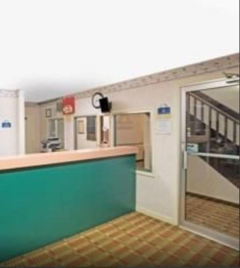 Econo Lodge Cherry Point Havelock Eksteriør billede